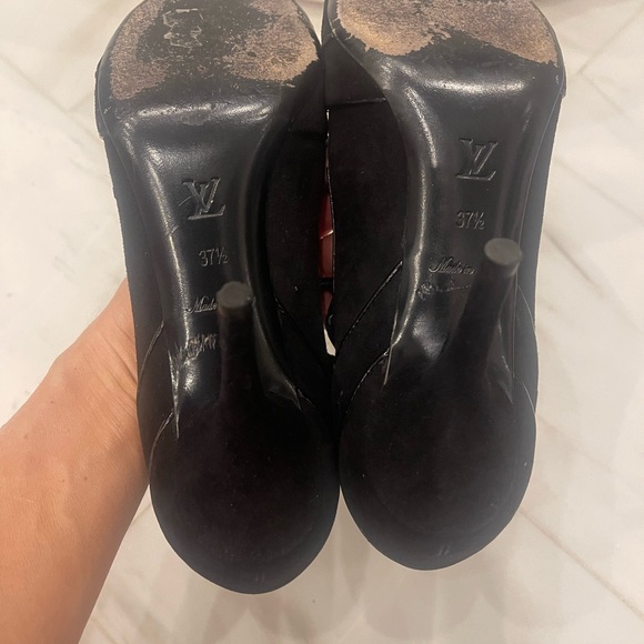 Authentic Louis Vuitton heels - Picture 11 of 11